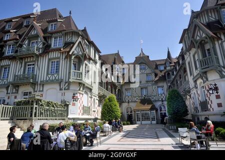 FRANKREICH. DEAUVILLE (14) LE NORMANDY HOTEL IM BESITZ DER FIRMA BARRIERE Stockfoto