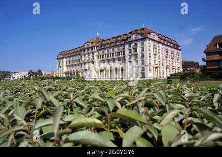 FRANKREICH. DEAUVILLE (14) HOTEL ROYAL DEAUVILLE IM BESITZ DER FIRMA BARRIERE Stockfoto