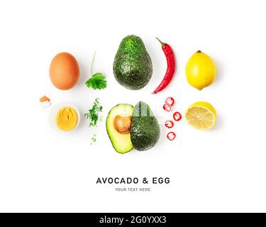 Avocado, Ei, Chili, Petersilie und Zitrone Set und Zusammensetzung isoliert auf weißem Hintergrund. Lebensmittelzutaten. Gesunde Ernährung und Diät-Konzept. Stockfoto