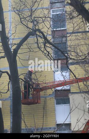 Arbeitsstraße in der Stadt, in der die Menschen arbeiten Stockfoto