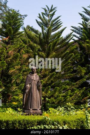 OLD GOA, INDIEN - 15. Dez 2019: Old Goa Goa Indien 15 2019. Dezember: Die St.-Jajetan-Kirche ist ein Weltkulturerbe Stockfoto