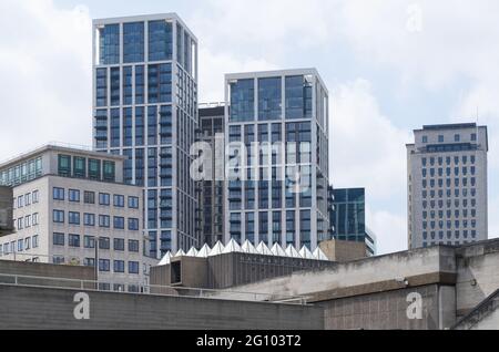 Neue Hochhaus-Apartmentgebäude in Waterloo. London Stockfoto