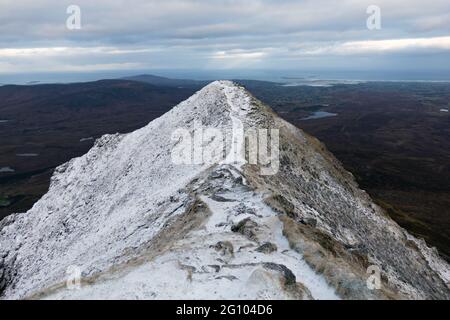 Schöne Aussicht auf den Gipfel des Errigal. Der Errigal ist der höchste Punkt in der Grafschaft Donegal (751 m) Stockfoto