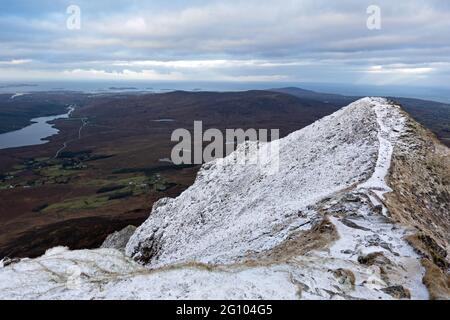 Schöne Aussicht auf den Gipfel des Errigal. Der Errigal ist der höchste Punkt in der Grafschaft Donegal (751 m) Stockfoto