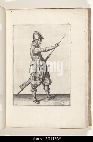 Soldat, der seinen Ladestock aus dem Ruder zieht (Nr. 27), ca. 1600. Ein Soldat, rechts, rechts, der mit der linken Hand mit der linken Hand eine gewisse Schusswaffe hält, und mit der rechten Hand zieht sich sein Ladestock heraus (Nr. 2) 27), ca. 1600. Tafel 27 in der Anleitung zum Umgang mit dem Stier: Corte Underswsinghe auf der figuerliicke Figur, u.a. T'Rechthe Ghebruyck des Roers. Teil der Illustrationen in: J. de Gheyn, Waffenoper von Roers Musquette und Kloksen, Den Haag, 1607. Marriens um 1600. Stockfoto