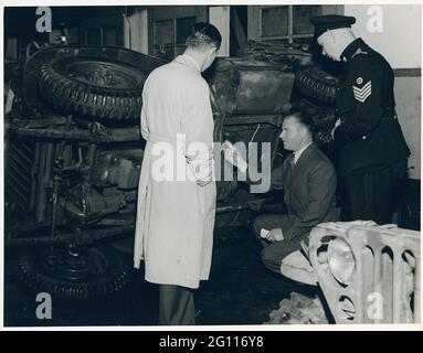 Jeeps aus den USA; Hilfe aus den USA. Ehemalige US Army Jeeps, etwa 500, werden von der niederländischen Polizei eingesetzt. Stockfoto