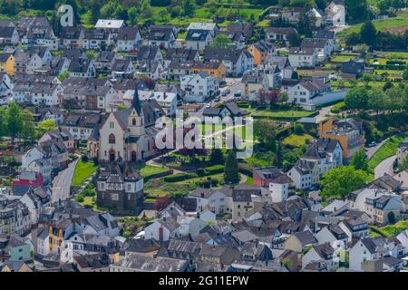 Der kleine Kurort Bad Salzig liegt an der historischen Römerstraße, Rheinland-Pfalz, Deutschland Stockfoto