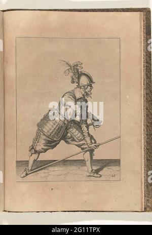Soldat, der seinen Spieß mit der linken Hand gegen seinen rechten Fuß setzt und mit der rechten Hand seine rechte zieht (nein 25), ca. 1600. Ein Soldat, rechts, rechts, der mit seiner linken Hand seine Spieße (Lanze) gegen seinen rechten Fuß und seine rechte Hand ihr Schwert zieht (Nr. 2) 25), ca. 1600. Tafel 25 in der Anleitung zum Umgang mit dem Spieß: Enseignement Letter; ET SUMPINT SUR LES PORTRAITZ FIGUREZ, Touchant L'Usage, The Tout CE QU'UN SOLDAT DOBT Faire au Maniement de la Pique. Teil der Illustrationen in einer französischen Ausgabe von J. de Gheyns Wapenhande: J. de Gheyn, Maniement d'A Stockfoto
