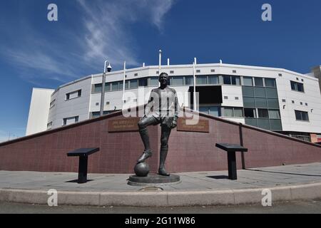 Statue von Jimmy Armfield vor dem Blackpool Football Club Stockfoto