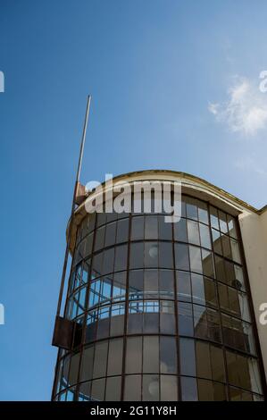De La Warr Pavillion, International Style, oder Art déco Moderne, Gebäude aus dem Jahr 1935 in Bexhill, Sussex, Großbritannien, entworfen von Erich Mendelsohn und Serge Chermayeff Stockfoto