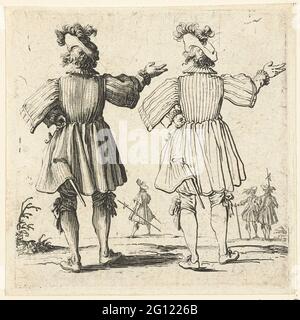 Zweimal der gleiche Soldat mit großem gespaltenen Hut und erhobenem Arm, auf dem Rücken zu sehen; Varie Figure di Jacopo Callot; verschiedene Figuren. Ein Soldat mit einem langen Mantel und einem zersplitterten Hut auf dem Kopf, der rechte Arm angehoben, die linke Hand in der Seite, auf dem Rücken gesehen, zweimal abgebildet: Rechts als Strichfigur, links mehr mit Schatten gearbeitet. Im Hintergrund drei Figuren, zwei mit Hellebarde. Dieser Druck ist Teil einer Serie von 16 Drucken (15 nach Lieure; 17 bzw. 16 inkl. Titelbild) mit Männern und Frauen in verschiedenen Haltungen. Diese Abzüge können als Zeichenbeispiele gedacht worden sein. Stockfoto