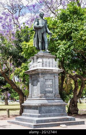 Argentinien Buenos Aires Palermo Plaza Juan Facundo Quiroga öffentlicher Platz Park Denkmal Statue Francisco de Paula Santander Bildhauer Martin Peltzing Stockfoto