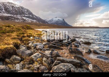 Berge rund um Carnmore und den Fionn Loch in der Fisherfield Forest / Letterewe Forest Gegend der North West Highlands of Scotland Stockfoto