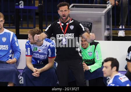 Hamburg, Deutschland. 4. Juni 2021. firo: 04.06.2021 Bundesliga, HBL, Saison 2020/2021 DHB REWE Pokal Final TBV Lemgo - MT Melsungen Jubel, GeStiK, Trainer Lemgo, Florian Kehrmann Credit: dpa/Alamy Live News Stockfoto