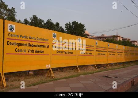 Die Ausgrabungen haben im Rahmen des Central Vista Reengravging Project begonnen, das die Erneuerung des Central Vista, Indiens zentralem Verwaltungsgebiet, umfasst Stockfoto