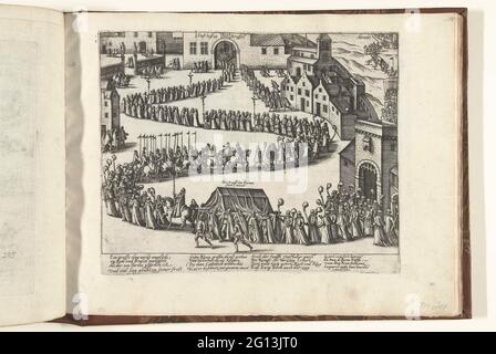 Der Herzog von Parma, 1592; Serie 10: Niederländische und ausländische Veranstaltungen, 1587-1612. Leiche für den Herzog von Parma in Brüssel, 2. Dezember 1592. Die Prozession der Quelle mit einem Sarg schlängelt sich durch die Straßen von Brüssel zum Palast. Oben rechts die Ankunft des Sarges mit der Leiche von Parma aus Atrecht, wo der Herzog gestorben war. Mit einer Bildunterschrift von 12 Regeln auf Deutsch und 4 Regeln auf Französisch. Nicht Nummeriert. Stockfoto