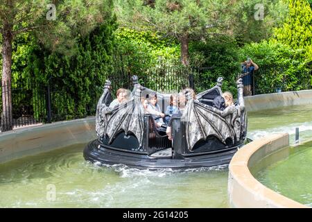 Taron Rapids und Fear and Force zusammen mit Chipas Hochwertige DLSR Professional Grade Images des themenparks phantasialand Stockfoto