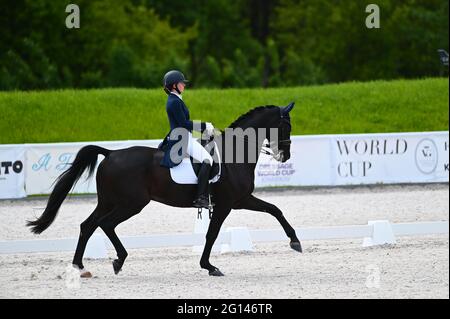 Kharkiv, Ukraine - 4. Juni 2021: Der Reitsport FEI Dressage World Cup Kharkiv 2021 Stockfoto