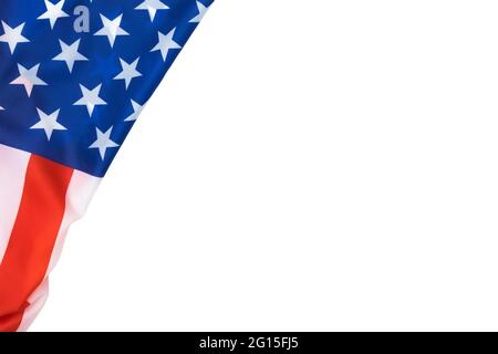 Draufsicht auf amerikanische Flagge auf weißem Hintergrund. Stockfoto