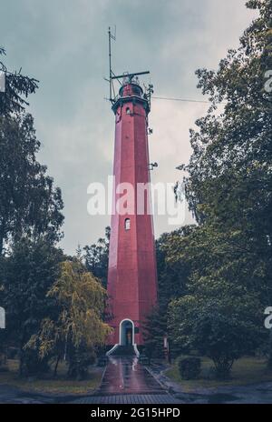 Hel Lighthouse - Hel Island Polen - Hel Island Polen - Hel Halbinsel während eines Sturms - Hel Island Polen - Menschen auf der Promenade im Sommer. Stockfoto