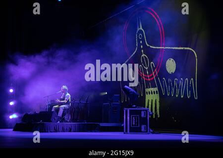 John Butler, preisgekrönter australischer Singer Songwriter, spielt 2021 ein Live-Konzert Stockfoto