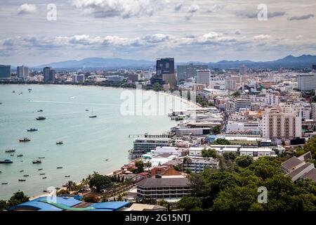 Eine Vogelperspektive auf die Strandstadt Pattaya. Stockfoto