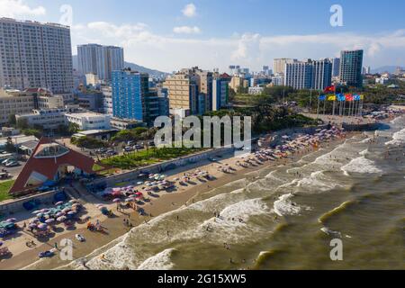 Vung Tau City Luftaufnahme. Vung Tau ist seit der Gründung der Provinz die Hauptstadt der Provinz und das Zentrum für die Rohölgewinnung in Vietnam. Stockfoto