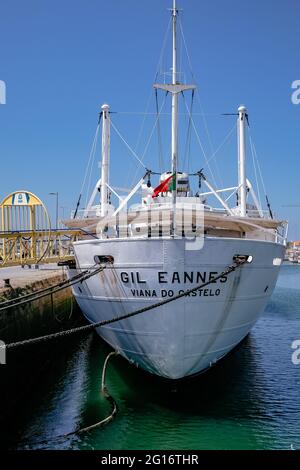 Das ehemalige portugiesische Spitalschiff Gil Eannes, das heute dauerhaft im Hafen von Viana do Castelo festgemacht ist und als Museumsschiff dient Stockfoto