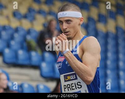 Braunschweig, Deutschland. Juni 2021. Leichtathletik: Deutsche Meisterschaften: 400m Hürden Männer: Constantin Preis in Aktion. Quelle: Michael Kappeler/dpa/Alamy Live News Stockfoto