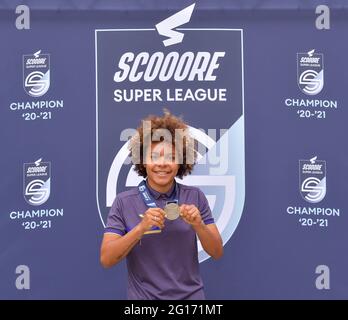 Anderlecht, Belgien. Juni 2021. Kassandra Missipo (12) von Anderlecht, abgebildet während der Feier ihres belgischen Scooore Womens Super League 2020 - 2021 Titels nach dem Gewinn der Meisterschaft, samstag, 5. Juni 2021 in Anderlecht, Belgien . FOTO SPORTPIX.BE * NICHT FÜR DIE VERWENDUNG UND DEN VERKAUF IN BELGIEN * KREDIT: SPP SPORT PRESS FOTO. /Alamy Live News Stockfoto