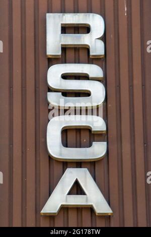 Brüssel, Belgien, 30. Mai 2021. Logo des Fußballvereins Anderlecht an der Fassade des Stadions Stockfoto