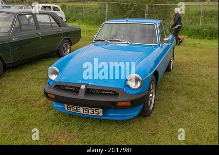 Ein Gummipuffer Modell MGBGT bei einer Auto-Rallye Stockfoto