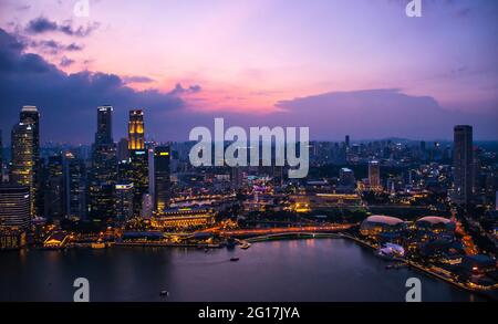 Singapur, offiziell die Republik Singapur, ist ein souveräner Inselstadtstaat im maritimen Südostasien. Stockfoto