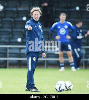 Dumbarton, Schottland .UK 5. Juni 21 Freundschaftliches Spiel.Schottland U-21 V Nordirland U-21 C&G Systems Stadium, Dumbarton. Scotland-U21 Manager Scot Gemmill Credit: eric mccowat/Alamy Live News Stockfoto