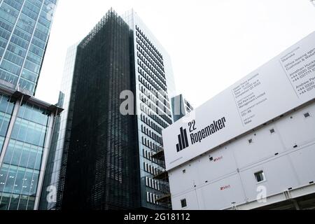 Ropemaker Place Bürogebäude Wolkenkratzer und 22 Ropemaker Straße in Baustelle horten Zeichen in der City of London England UK KATHY DEWITT Stockfoto