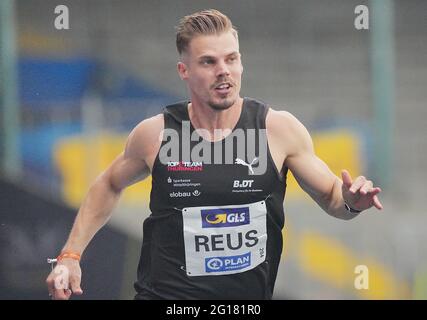 Braunschweig, Deutschland. Juni 2021. Leichtathletik: Deutsche Meisterschaften, Entscheidung, 100m Männer: Julian Reus in Aktion. Quelle: Michael Kappeler/dpa/Alamy Live News Stockfoto