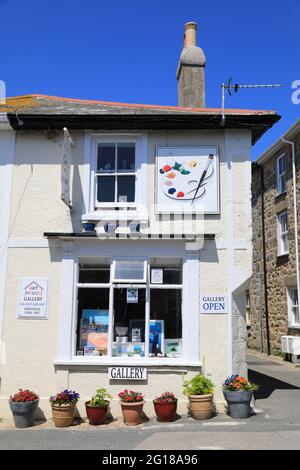 Die Art House Gallery auf dem Island Square in St. Ives, Cornwall, Großbritannien Stockfoto