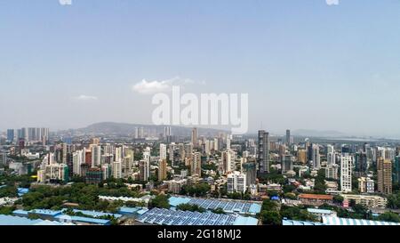 Drohnen-Stadtbild von Süd-Mumbai von Dadar Stockfoto