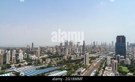 Drohnen-Stadtbild von Süd-Mumbai von Dadar Stockfoto