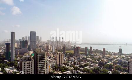 Drohnen-Stadtbild von Süd-Mumbai von Dadar Stockfoto