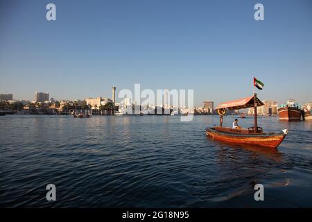 Abras am Creek, Dubai, früh am Morgen Stockfoto