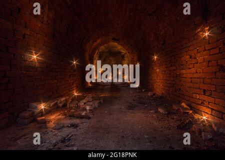 Geheimnisvolle Keller, Tunnel und Bunkersysteme in Deutschland tief unterirdisch Stockfoto