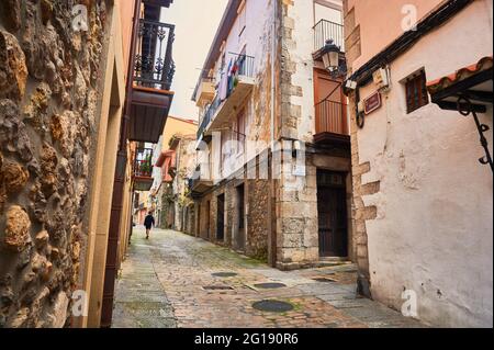 Blick auf die Altstadt von Laredo, Ruamayor Straße, Laredo, Kantabrien, Spanien, Europa Stockfoto