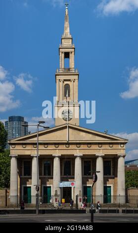 Fassade der St. John's Church in Waterloo, London. Stockfoto