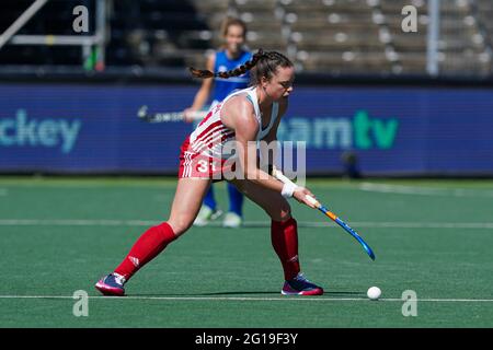 Amstelveen, Niederlande. Juni 2021. AMSTELVEENGrace Balsdon aus England während des Eurohockey-Meisterschaftsspiels zwischen England und Italien im Wagener Stadion am 6. Juni 2021 in Amstelveen, Niederlande (Foto von Andre Weening/Orange Picics) Credit: Orange Pics BV/Alamy Live News Stockfoto