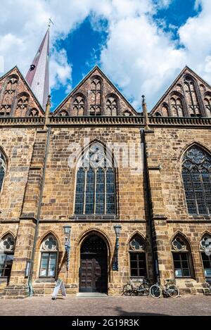 Bremen, Deutschland - 19. August 2019: Fassade der Kirche Unser Lieben Frauen im Zentrum von Bremen, Deutschland Stockfoto