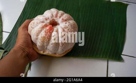 Nahaufnahme der Grapefruit auf dem Tisch Stockfoto