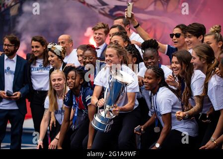 Irene Paredes von Paris Saint Germain während Paris Saint-Germain feiert den französischen Meistertitel der Frauen 2021 D1 Arkema am 5. Juni 2021 im Stadion Parc des Princes in Paris, Frankreich - Foto Melie Laurent / A2M Sport Consulting / DPPI / LiveMedia Stockfoto