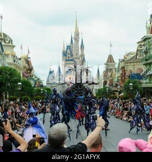 Mechanical Dragon in Festival of Fantasy Parade, Magic Kingdom Park, Walt Disney World, Orlando, Florida. Stockfoto