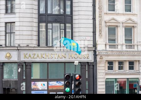 Die Botschaft von Kasachstan in London oder das Haus von Kasachstan. Großbritannien, London, 29. Mai 2021. Stockfoto